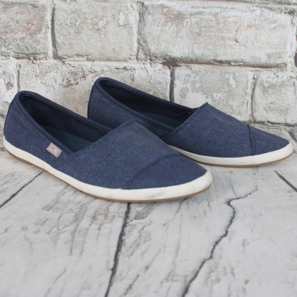 Sanuk Navy Blue Pointed Toe Canvas Slip-on Shoes